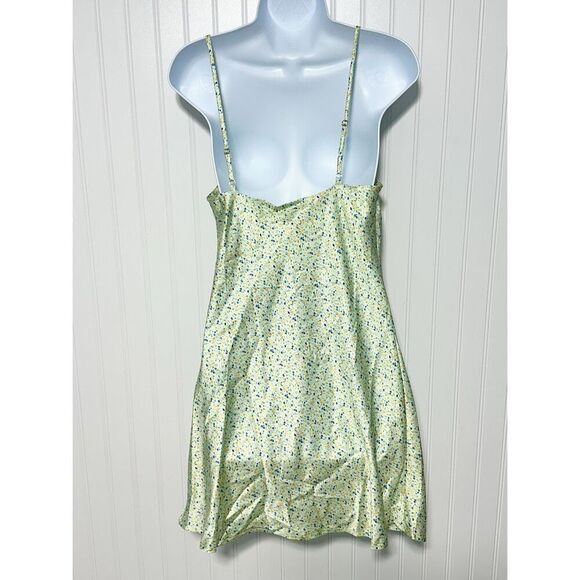 Princess Polly After Though‎ Dainty Ditsy Green Floral Satin Mini Slip Dress 6 - Picture 5 of 9